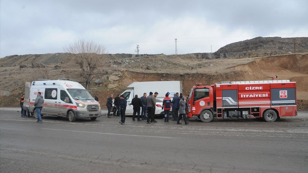 Cizre'de Trafik Kazası: 5 Yaralı