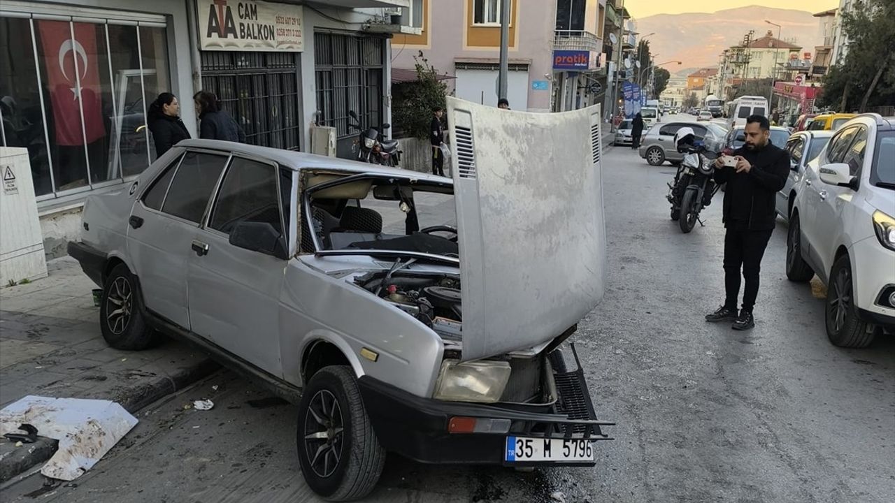 Denizli'de Trafik Kazası: 4 Yaralı