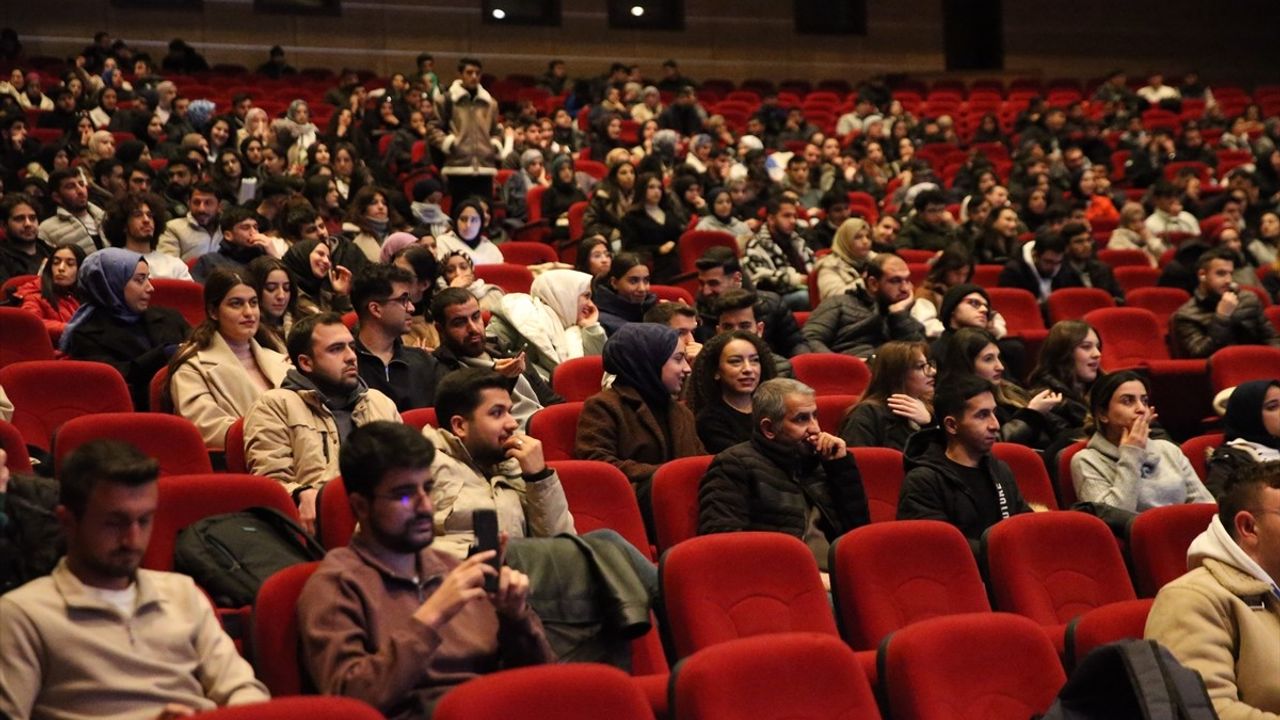 Dicle Üniversitesi'nde İŞKUR Desteğiyle 1201 Öğrenciye İstihdam İmkanı