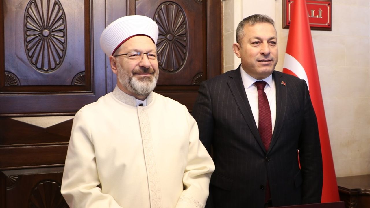 Diyanet Başkanı Ali Erbaş Kilis Valiliğini Ziyaret Etti