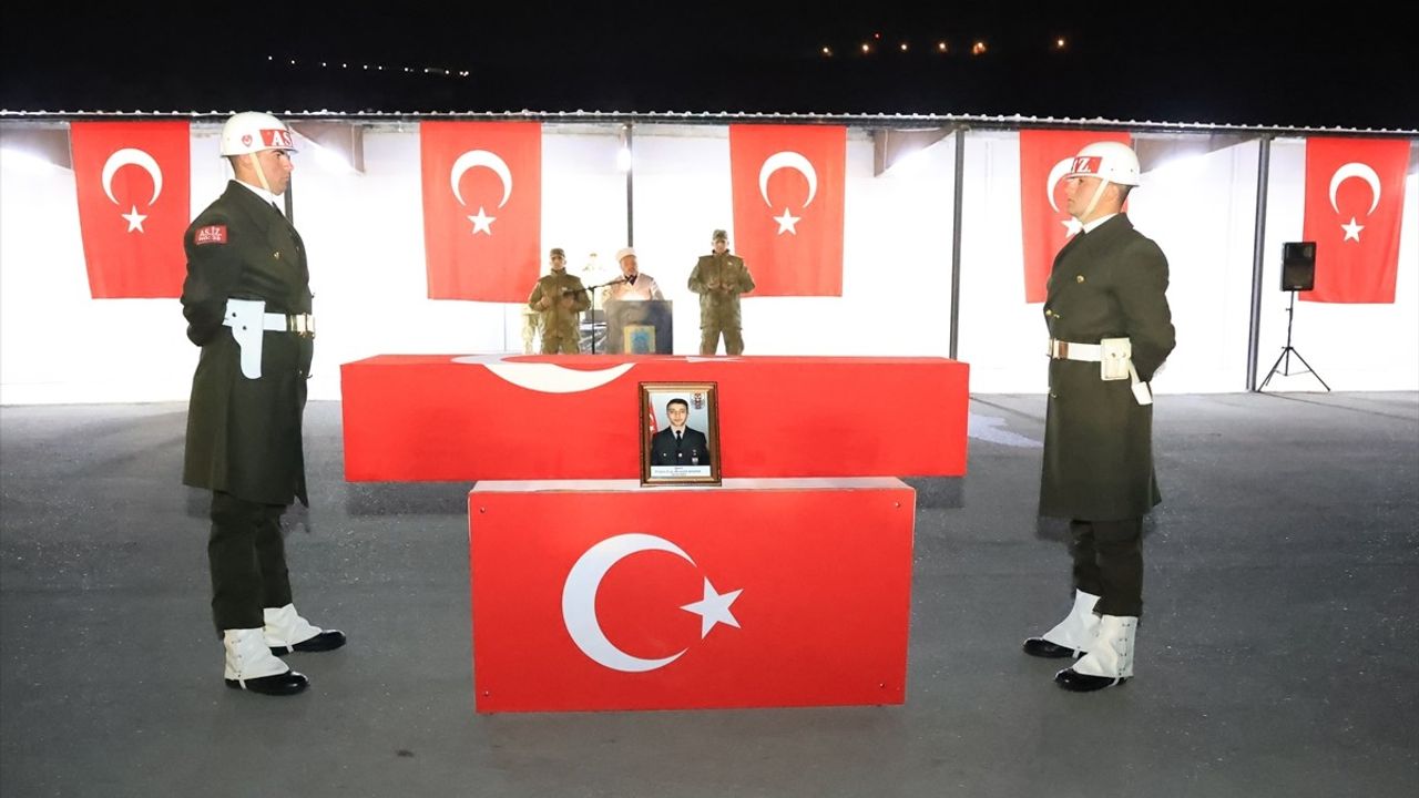 Düzce'de Şehit Piyade Uzman Çavuş Mustafa Bazna'nın Cenazesi Defnedildi