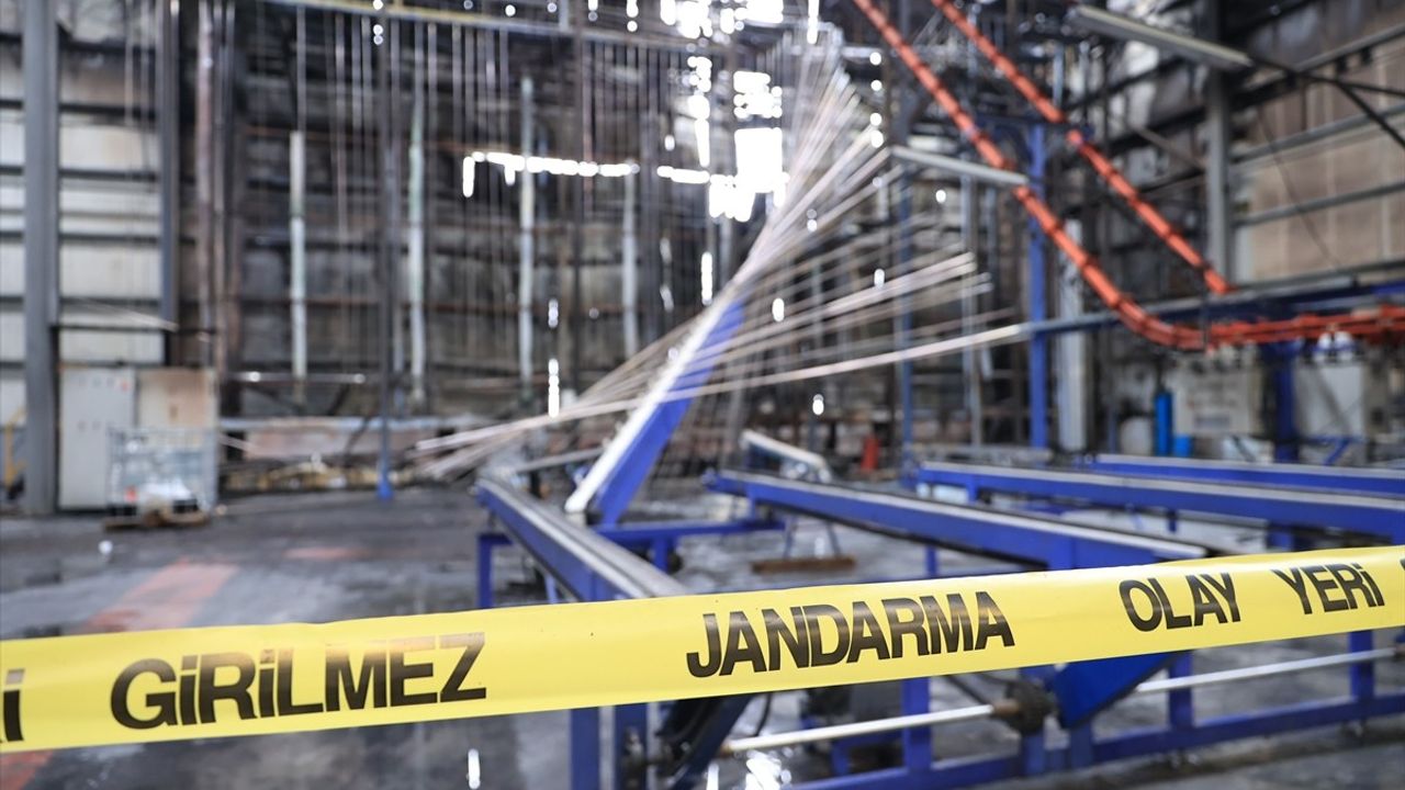 Edirne'deki Fabrika Yangını Kontrol Altına Alındı