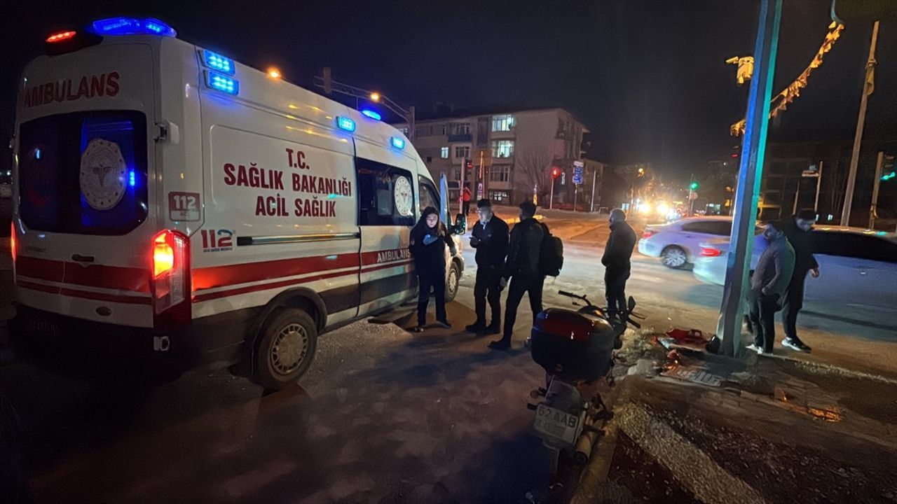 Elazığ'da Motosiklet Kazası: 2 Yaralı
