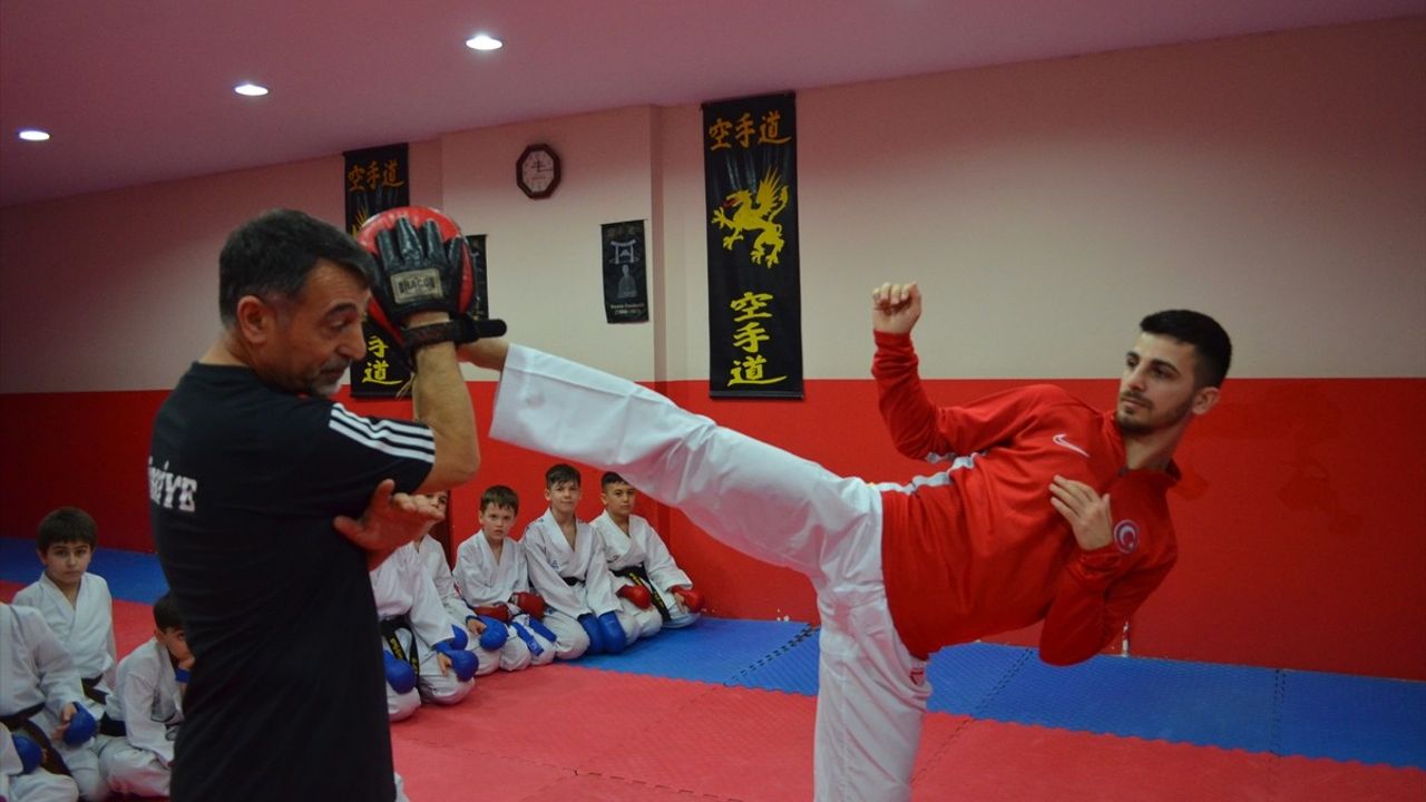 Eray Şamdan: Karate'de Zirveye Aday