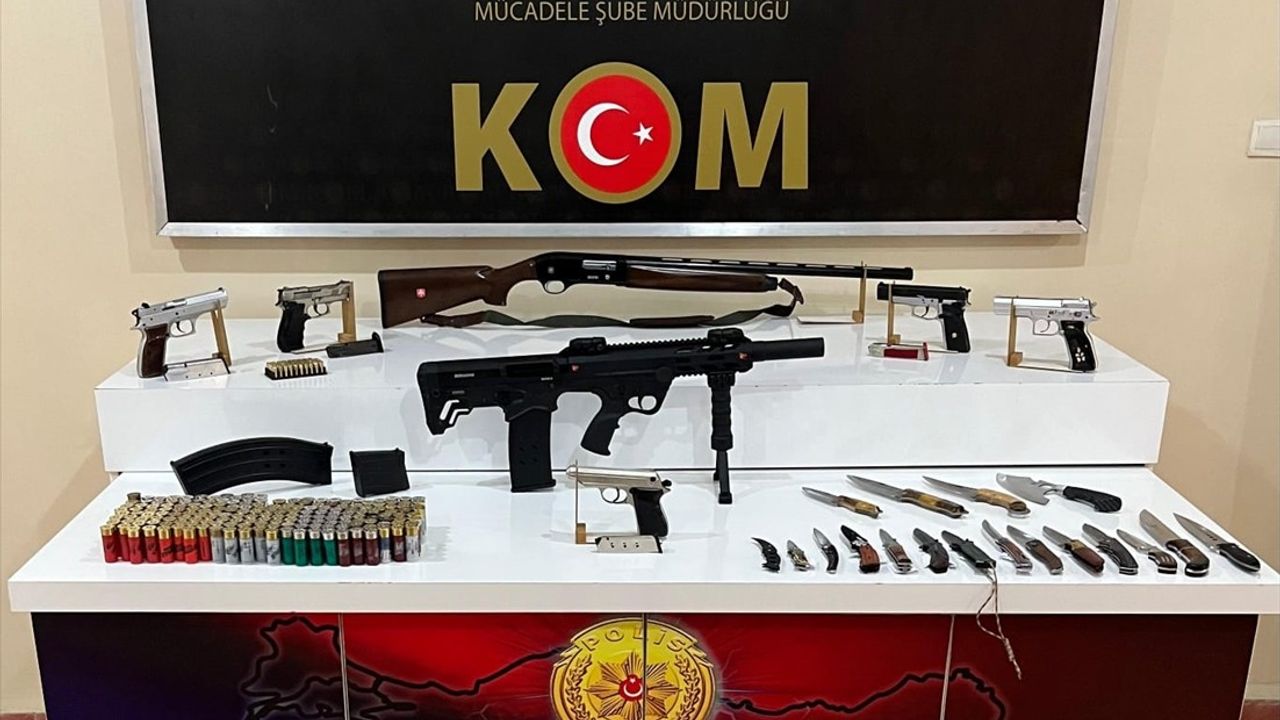 Erzincan'da Silah Kaçakçılığı Operasyonu: 6 Şüpheli Gözaltında