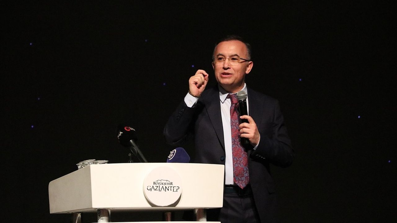 Gaziantep'e 'Gazi' Unvanı Verilişinin 104. Yıldönümü Kutlandı