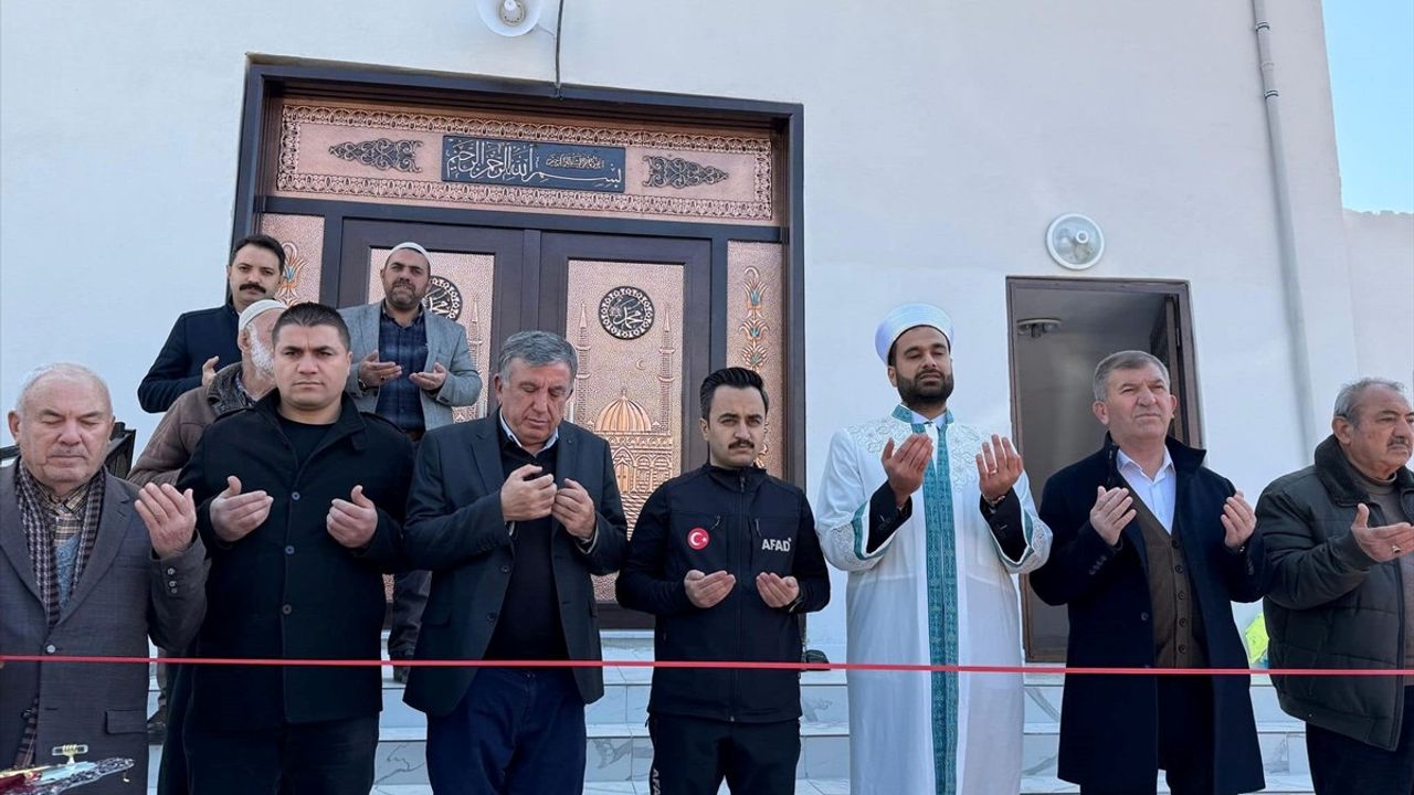 Gaziantep'te Yeniden İnşa Edilen Cami Törenle Açıldı