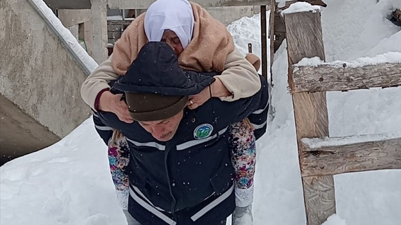 Giresun'da Belediye Personelinden Örnek Davranış