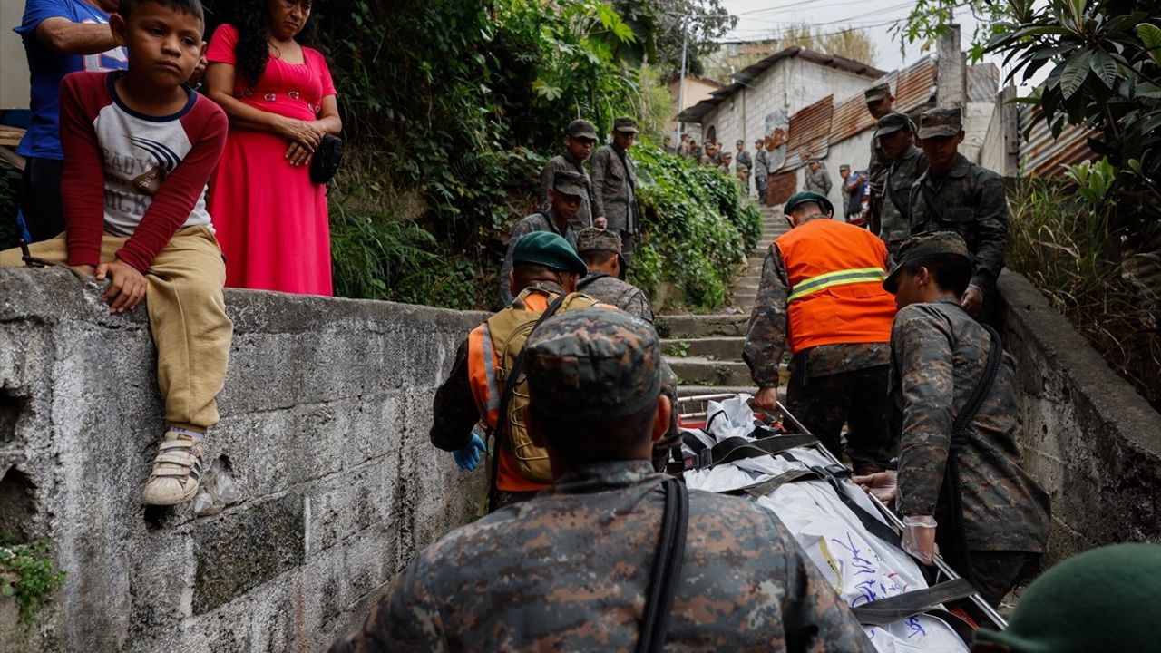 Guatemala'da Otobüs Kazası: 51 Kişi Hayatını Kaybetti