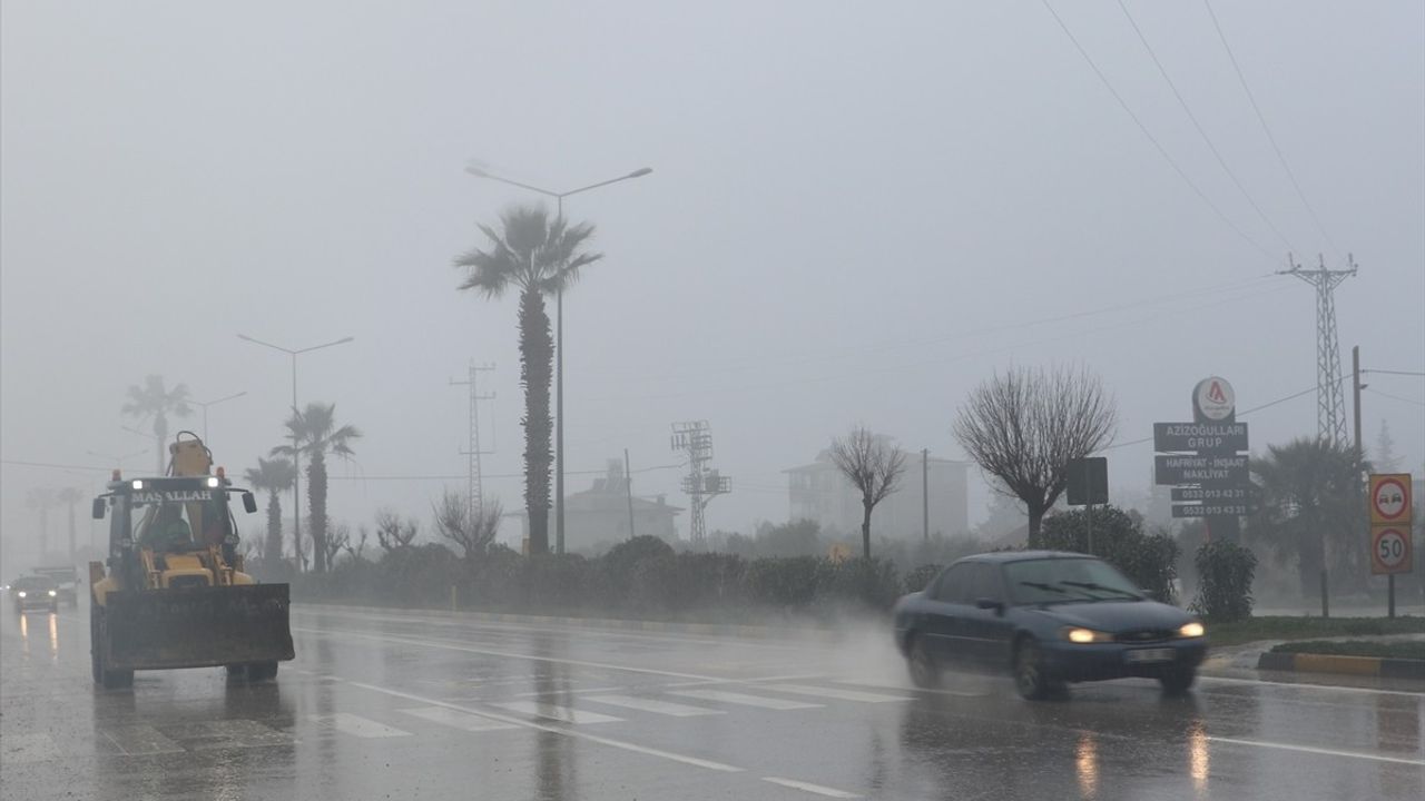 Hatay'da Sis Etkisini Artırdı