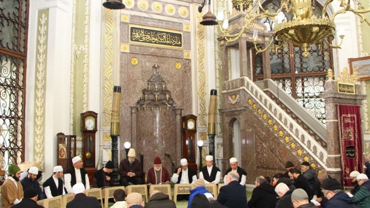 Hırka-i Şerif Camii'nde Mi'raciye Geleneği Canlandırıldı