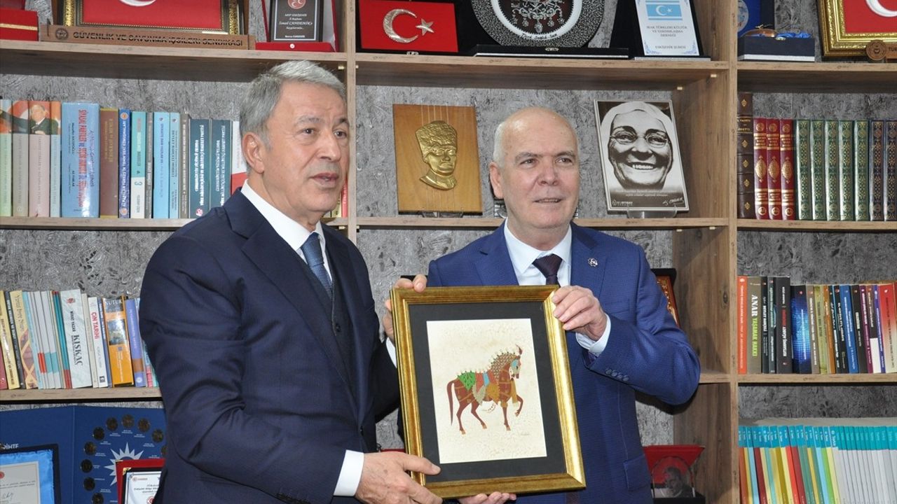 Hulusi Akar: Dünya Nizamında Erozyon Var