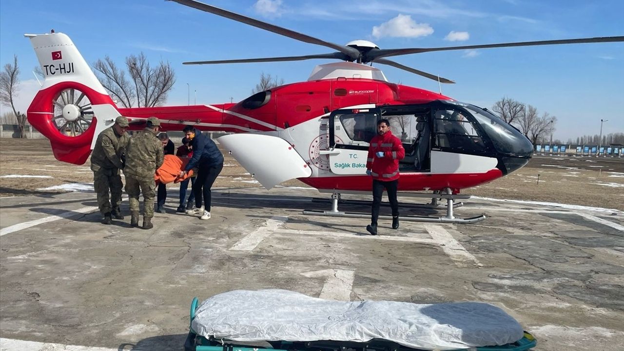 Iğdır'da Ambulans Helikopterle Hasta Tahliyesi