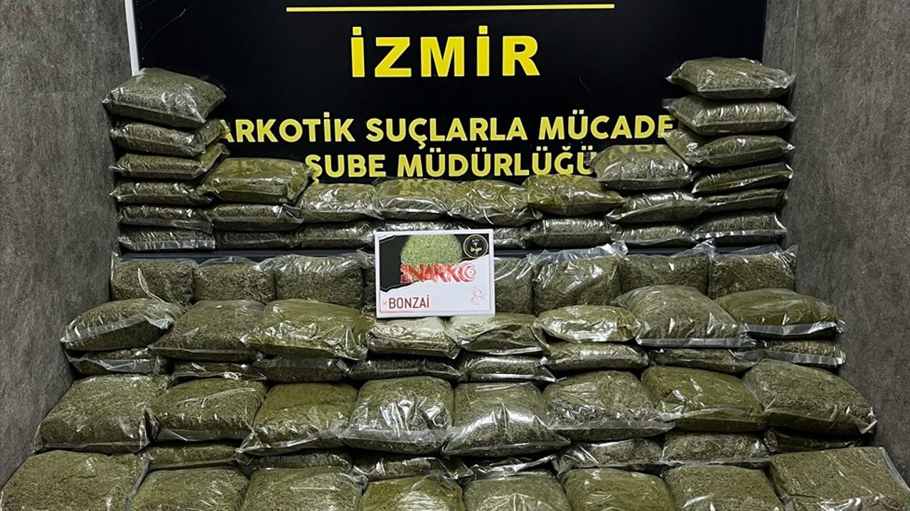 İzmir'de Sentetik Uyuşturucu Baskını: 102 Kilo Ele Ge geçirildi