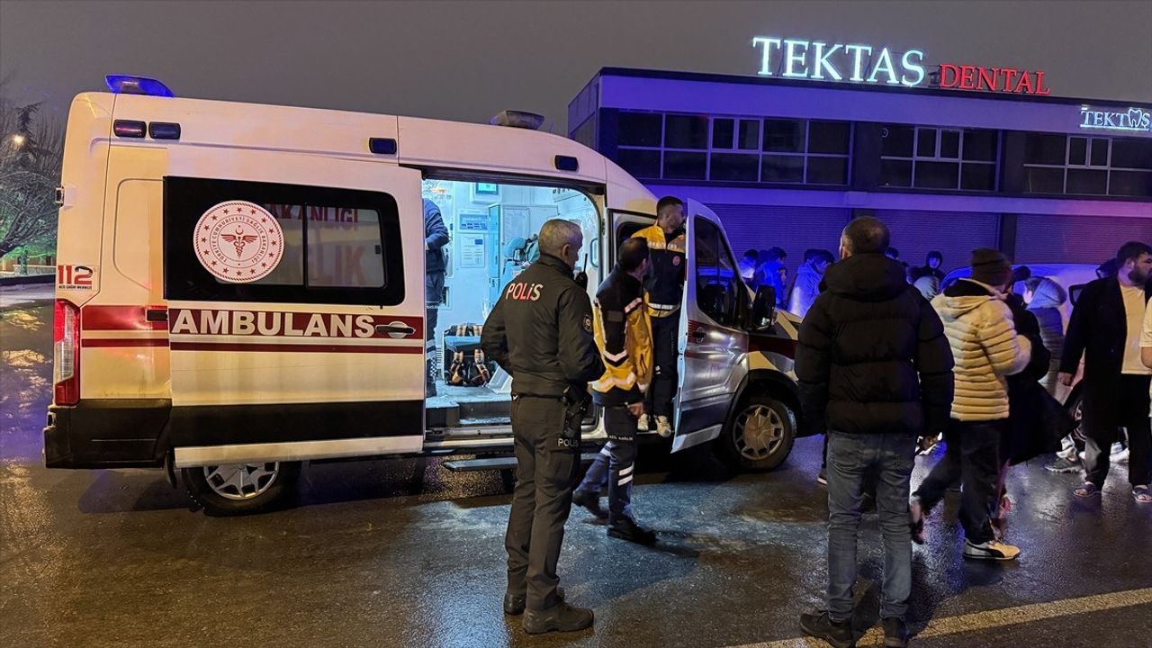 Kayseri'de Mobilya Mağazasında Yangın