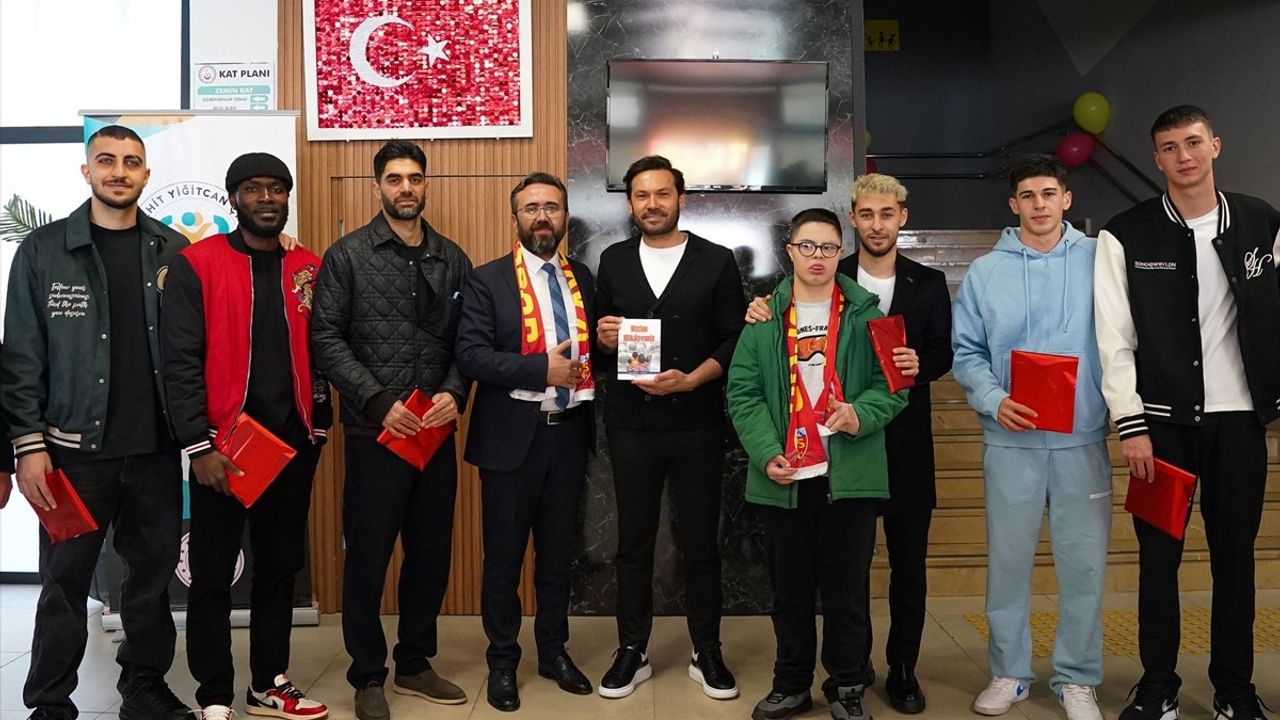 Kayserispor'dan Özel Eğitim Okuluna Anlamlı Ziyaret