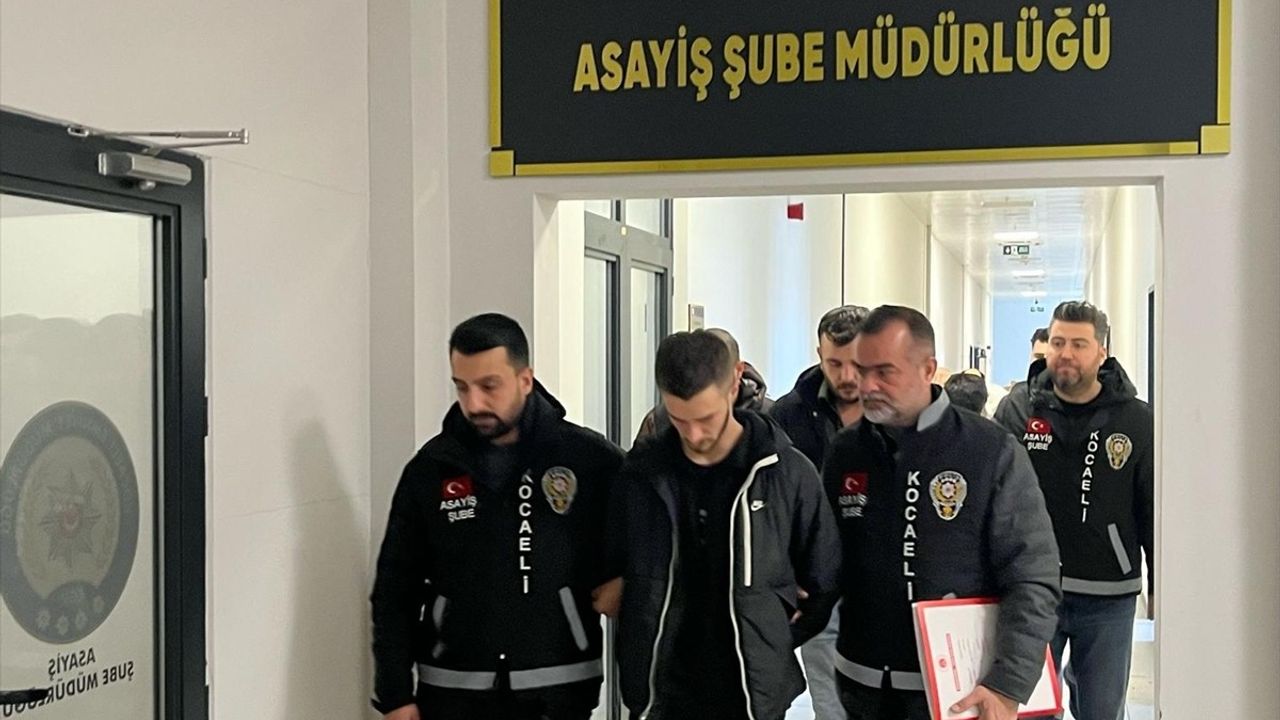 Kocaeli'de Bıçaklı Kavga: 1 Tutuklama