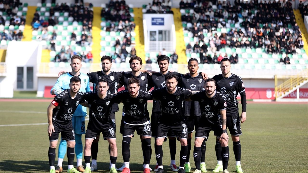 Kocaelispor, Kırklarelispor'u Geçerek Türkiye Kupası'na Veda Etti