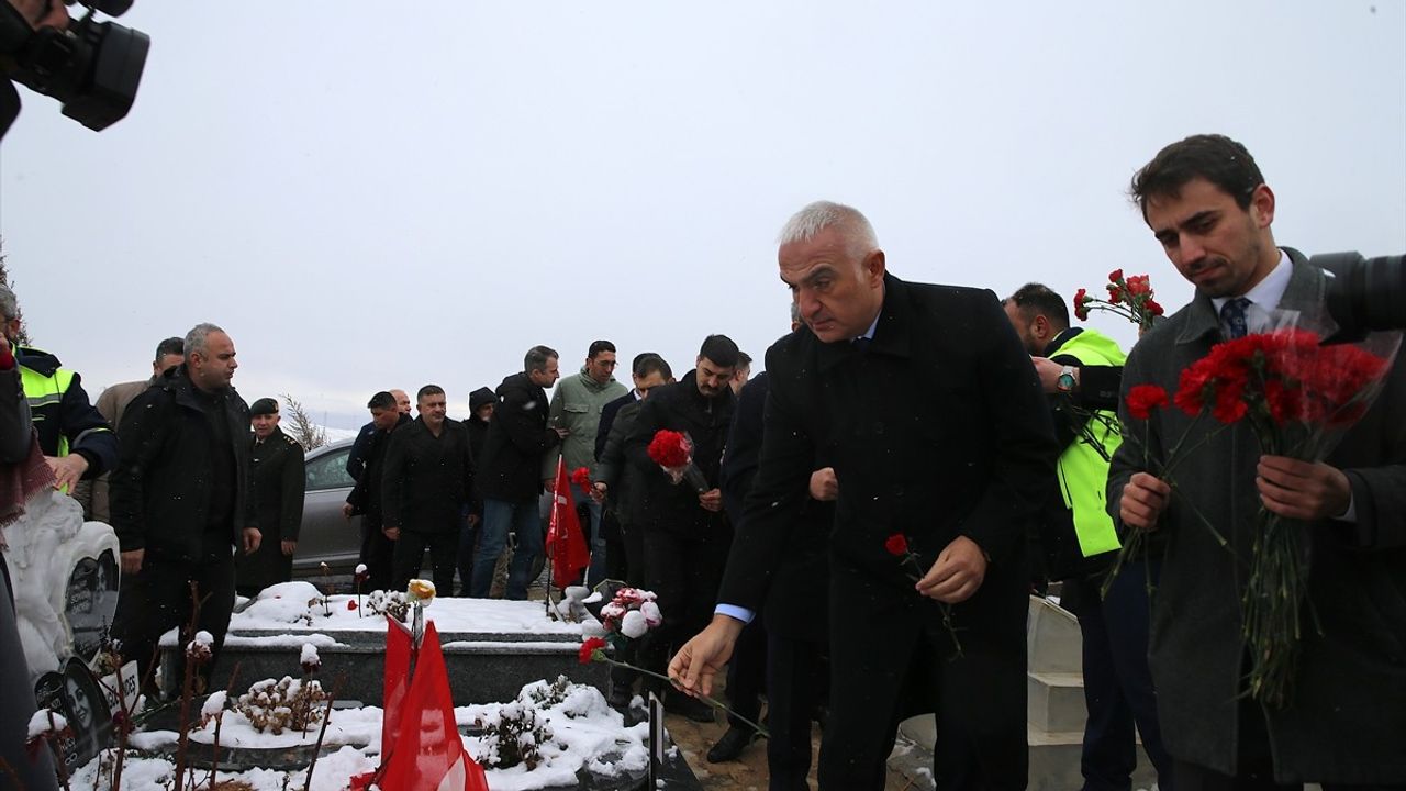 Kültür ve Turizm Bakanı Ersoy, Malatya'da Deprem Sonrası Restorasyon Müjdesi Verdi