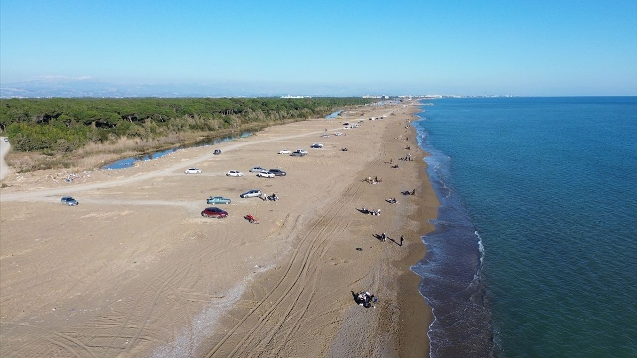 Kumköy Sahili'nde Tatil Keyfi Başladı