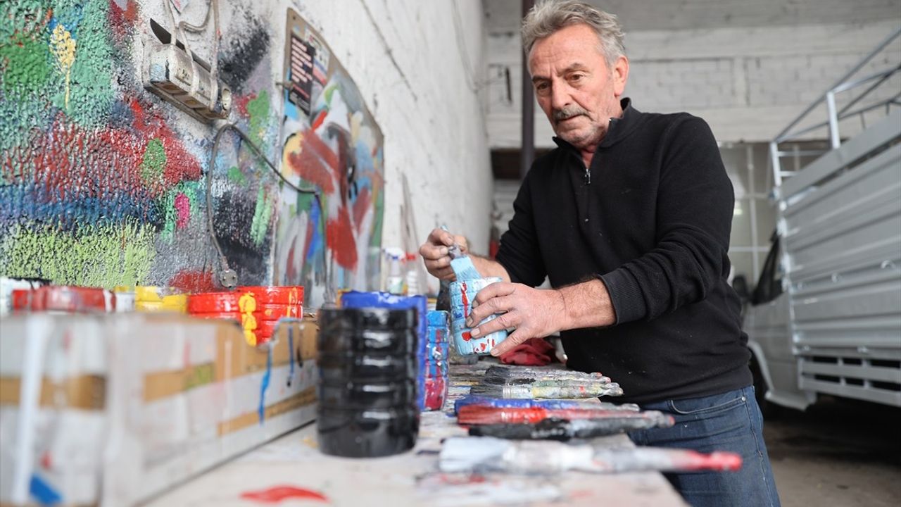 Nevşehirli Ressam Ali Ulutaş'ın Galeriye Dönüşen Atölyesi