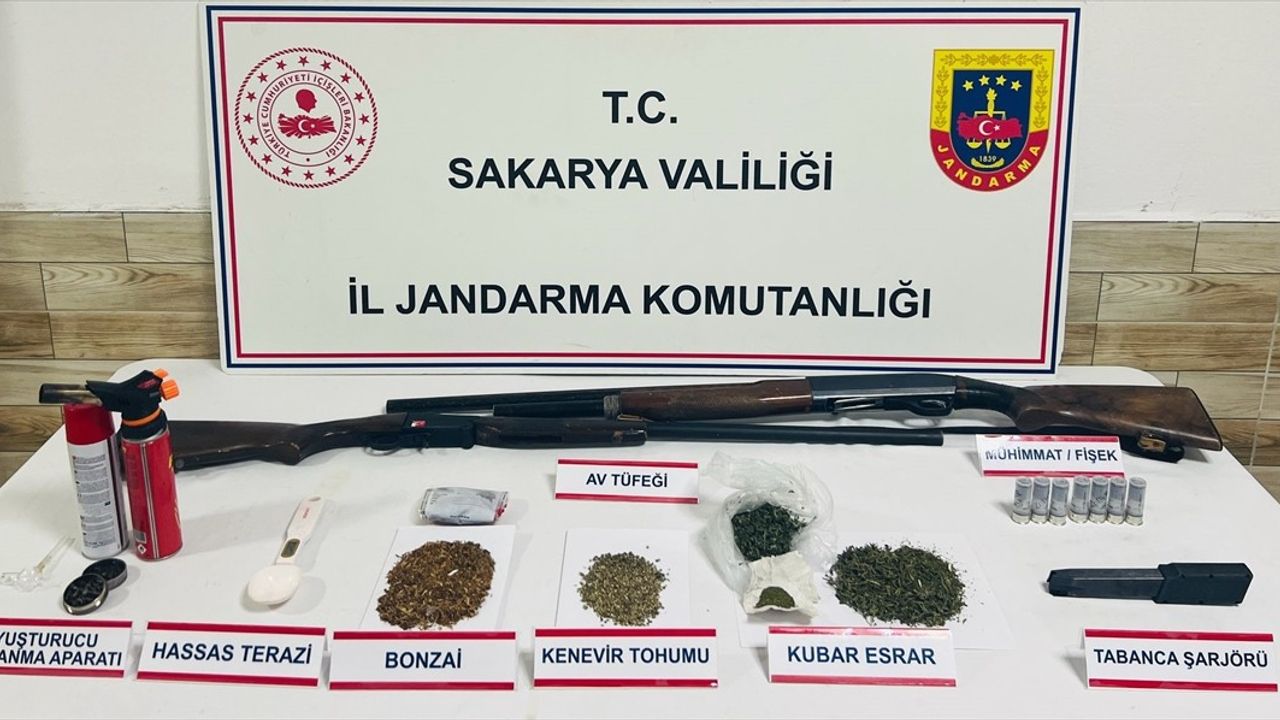 Sakarya'da Uyuşturucu Operasyonu: 2 Tutuklama