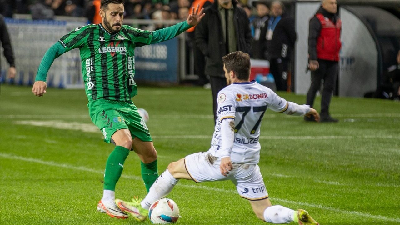 Sakaryaspor ve MKE Ankaragücü 2-2 Berabere Kaldı