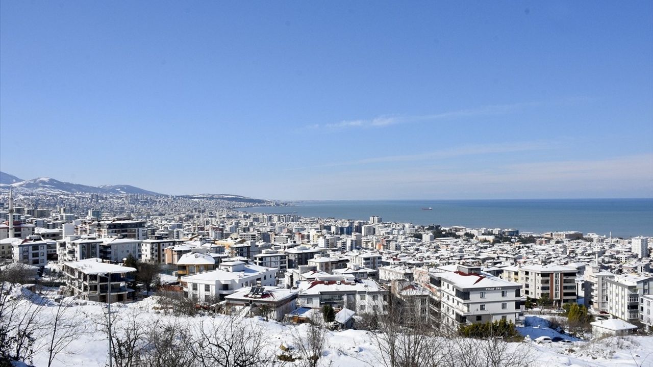 Samsun'da Kar Yağışının Ardından Güneş Doğdu