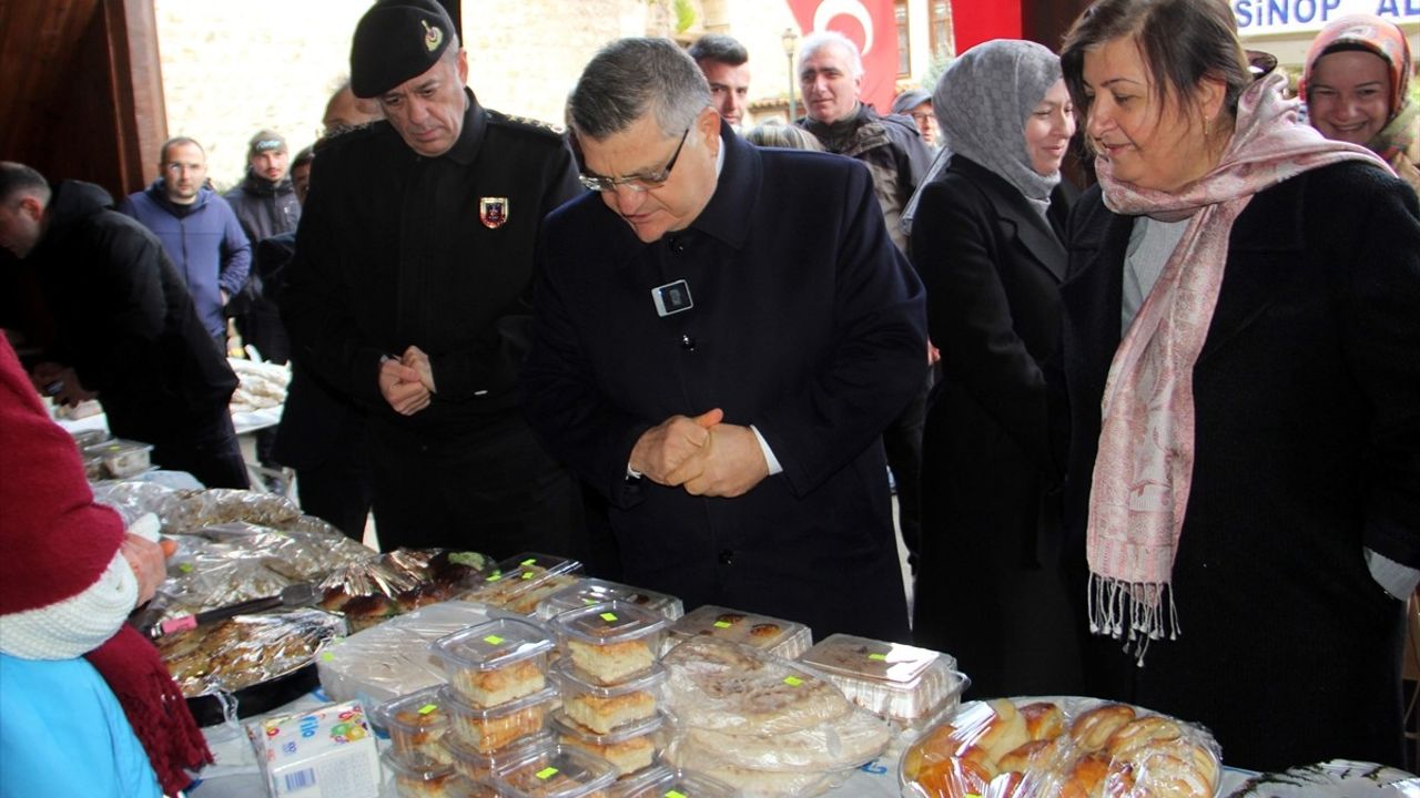 Samsun ve Sinop Müftülükleri Depremzedeler İçin Kermes Düzenledi