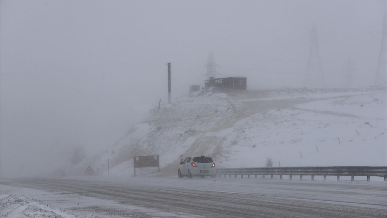 Sertavul Geçidi'nde Tipi Uyarısı