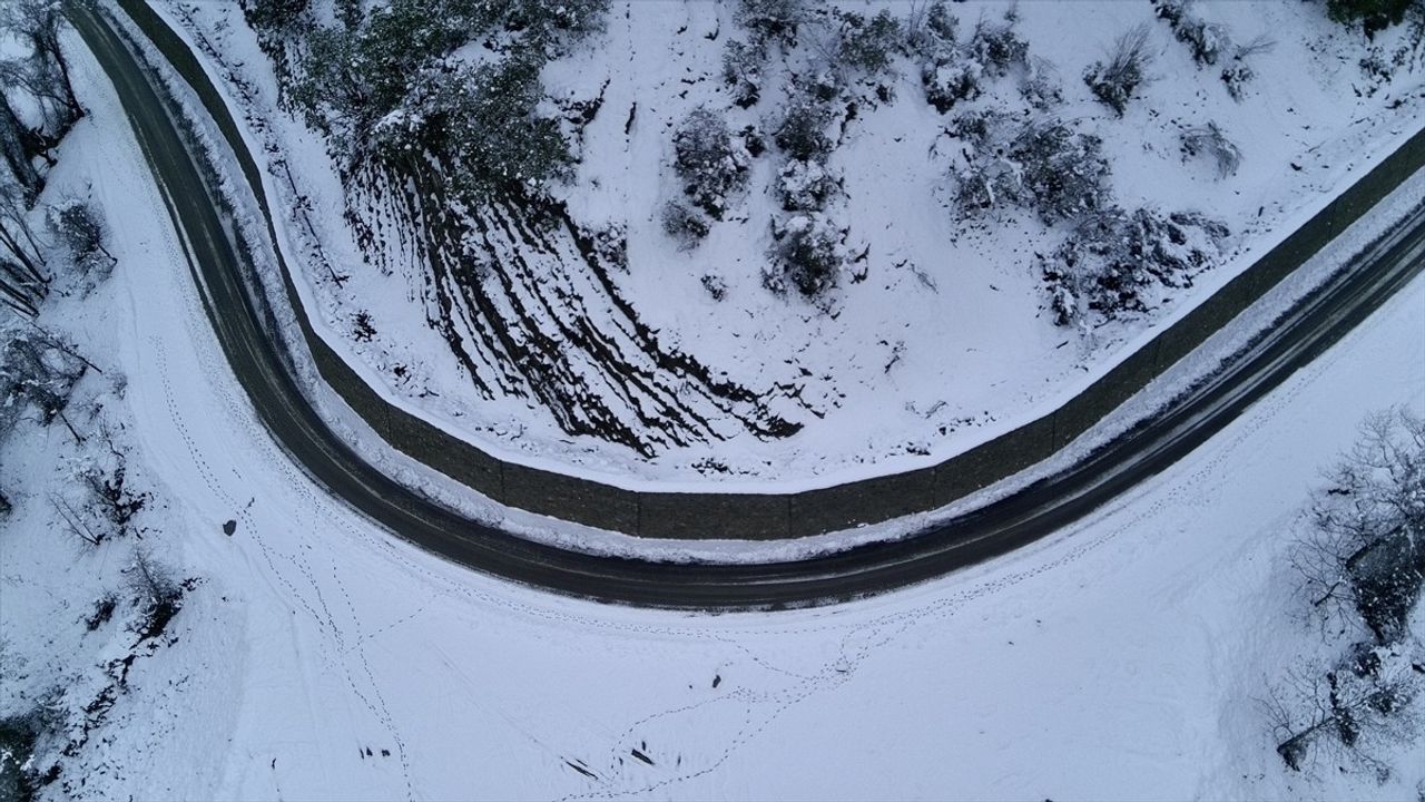 Sinop'ta Kar Yağışı Etkisini Sürdürüyor