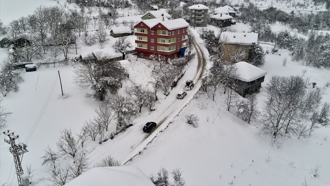 Sinop'ta Kardan Kapalı Yollar İçin Açma Çalışmaları Devam Ediyor