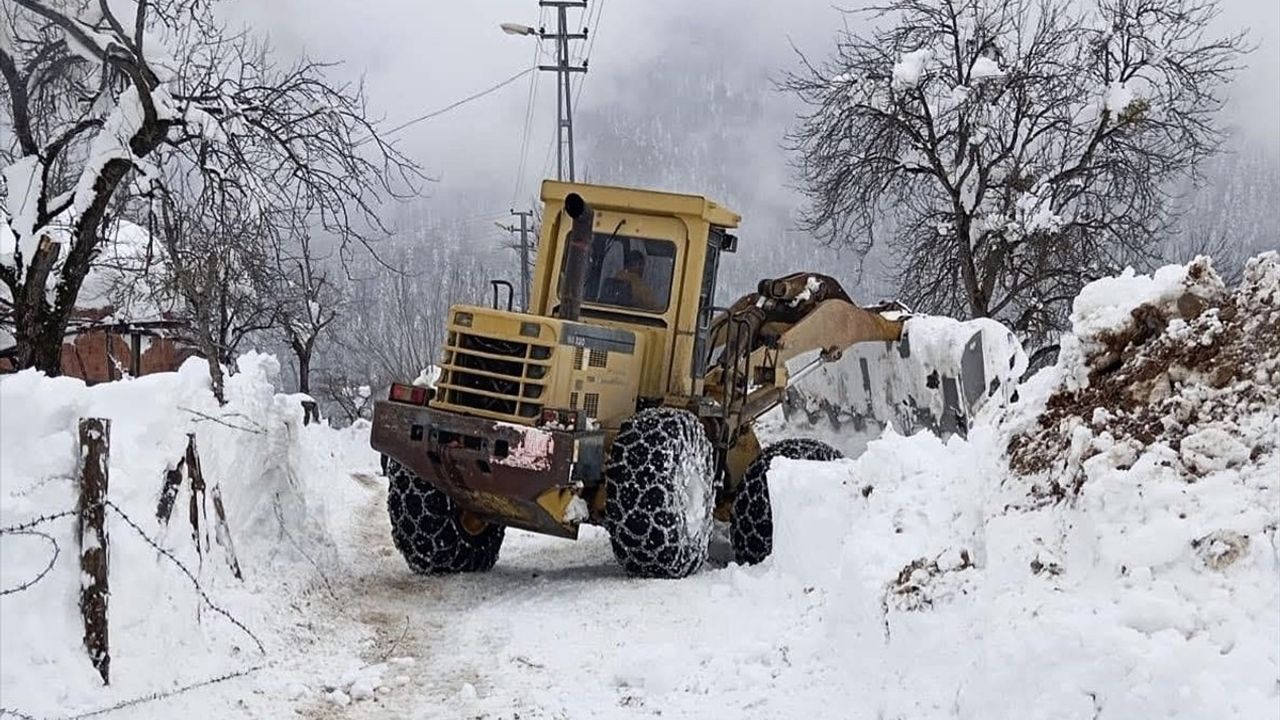 Sinop'ta Kış Koşullarıyla Mücadele Devam Ediyor