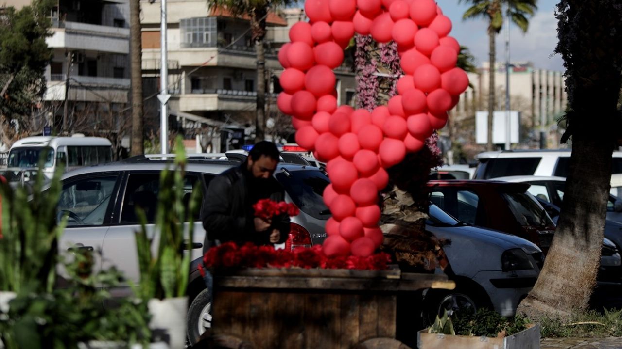 Suriye'de İlk Sevgililer Günü Coşkusu