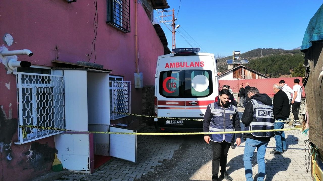 Tokat'ta Oğlunu Öldüren Baba Tutuklandı