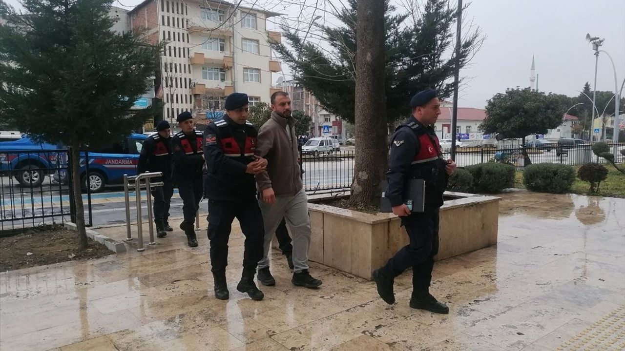 Tokat'ta Ruhsatsız Silah Operasyonu: 2 Gözaltı