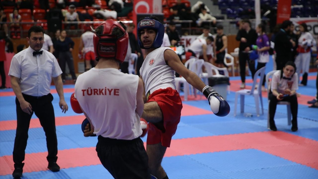 Türkiye Gençler Kick Boks Şampiyonası Ordu'da Başladı