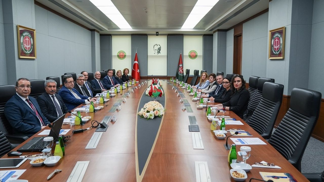 Yargıtay Cumhuriyet Başsavcısı Şentürk, Bulgar Heyetini Ağırladı