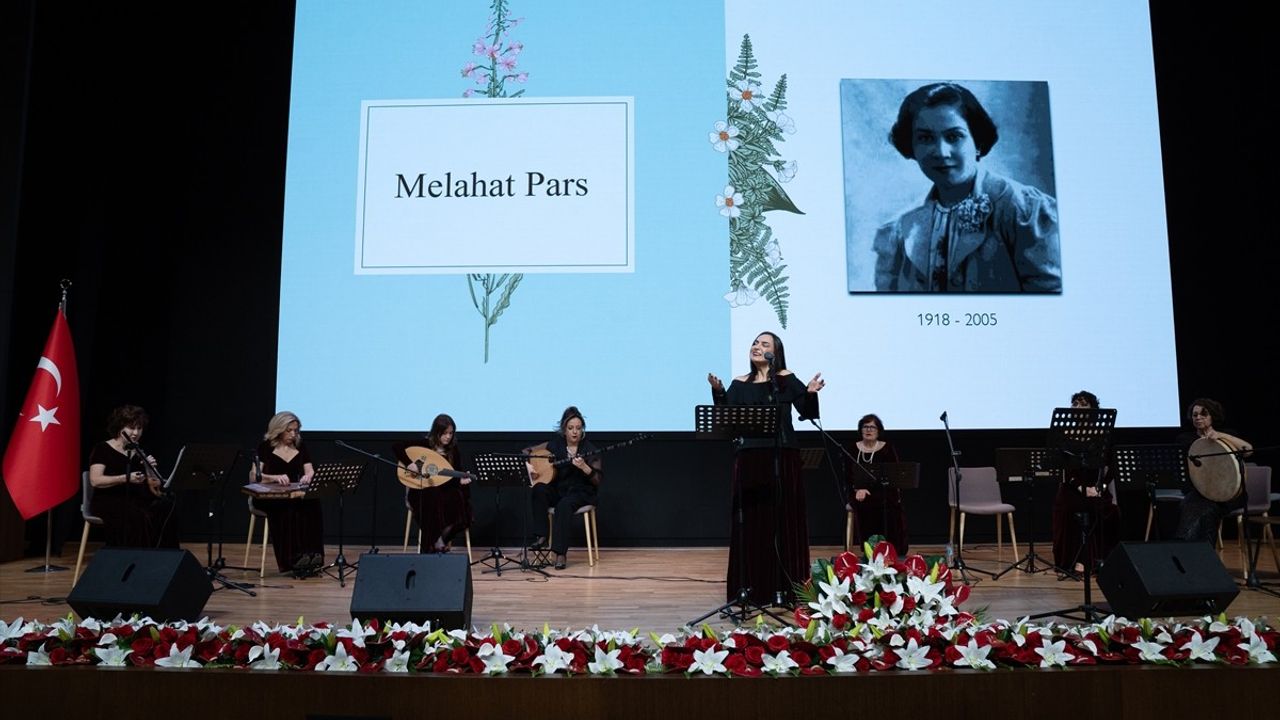 8 Mart'ta Geleneksel Türk Müziği Konseri