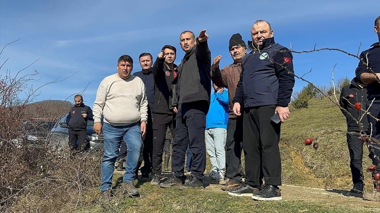 AFAD Başkan Yardımcısı Bozkurt, Sinop Heyelan Bölgesinde İncelemede Bulundu