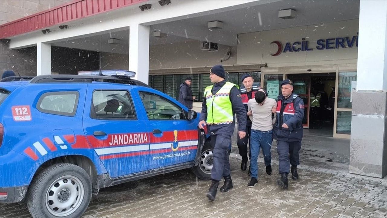 Afyonkarahisar'da Babasını Bıçaklayarak Öldüren Zanlı Tutuklandı