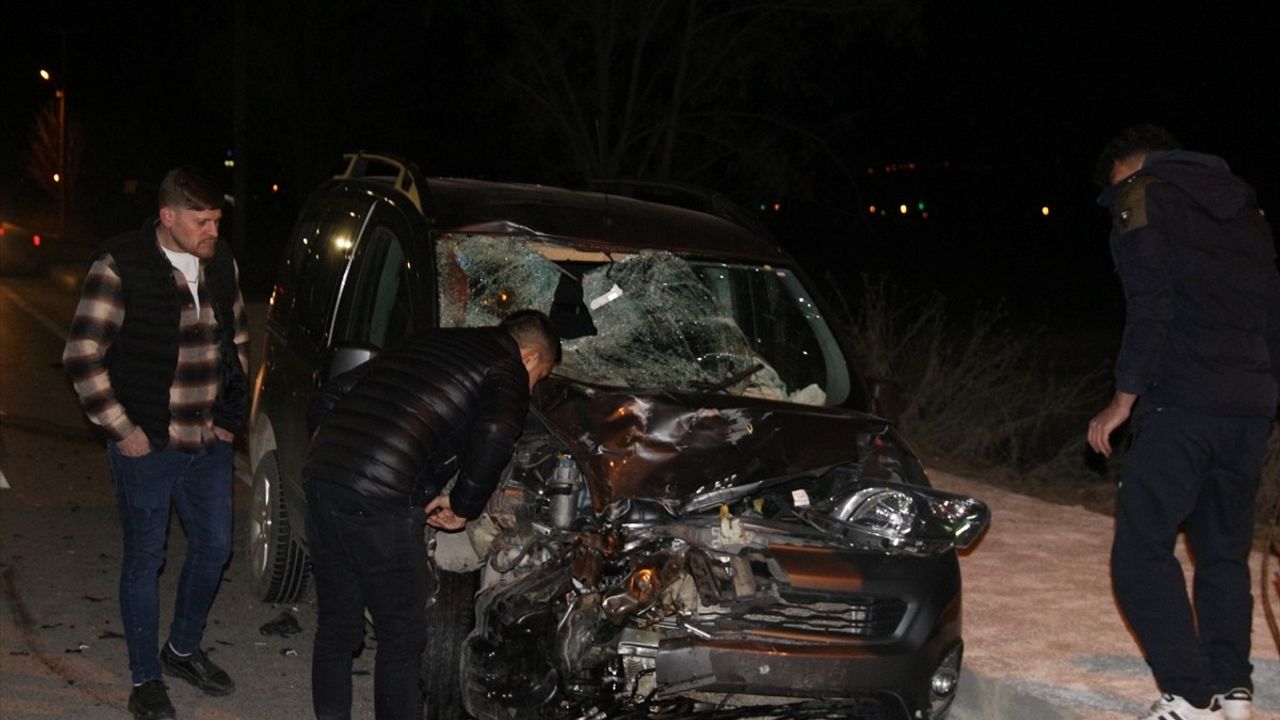 Afyonkarahisar'da Motosiklet Kazası: İki Ölü