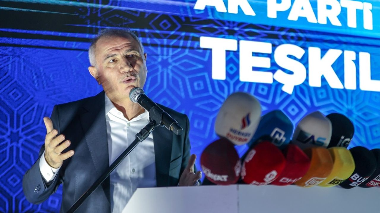 AK Parti Bursa'da Vefa İftarı Düzenledi