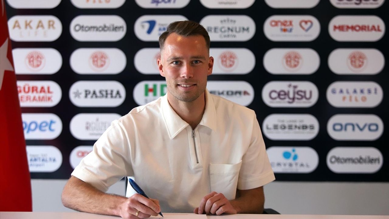 Antalyaspor, Sander Van de Streek ile Sözleşme Uzattı