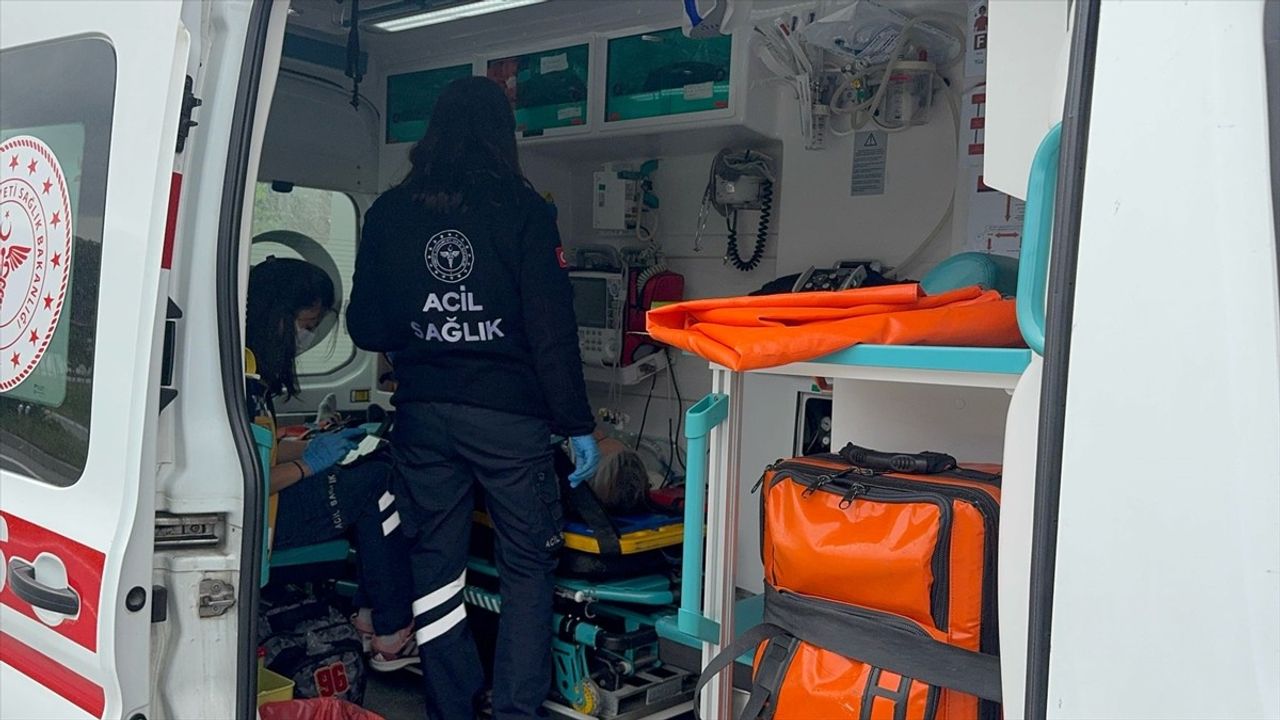 Aydın'da Otomobil Devrildi: 7 Yaralı
