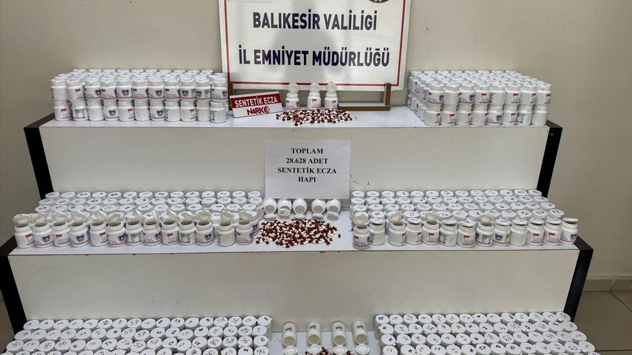 Balıkesir'de Narkotik Operasyonu: 28 Bin Sentetik Ecza Hap Ele Geçirildi