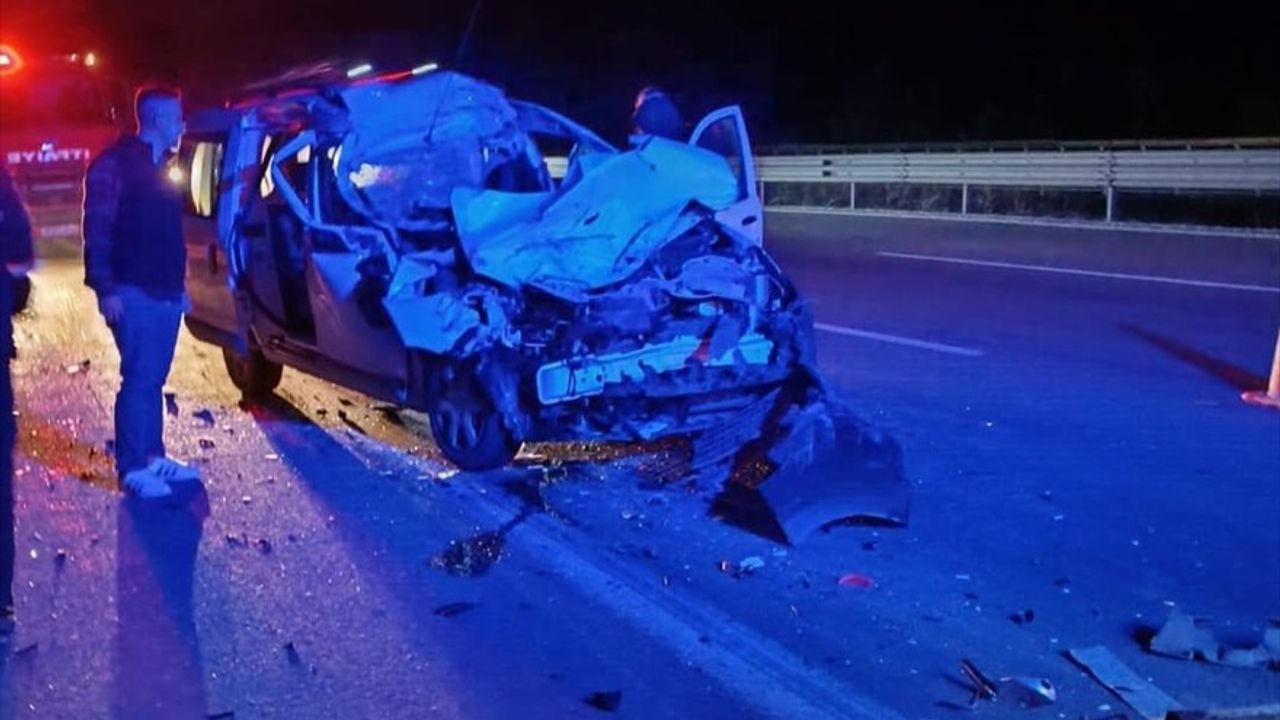 Bolu'da Trafik Kazası: Bir Ölü, Üç Yaralı