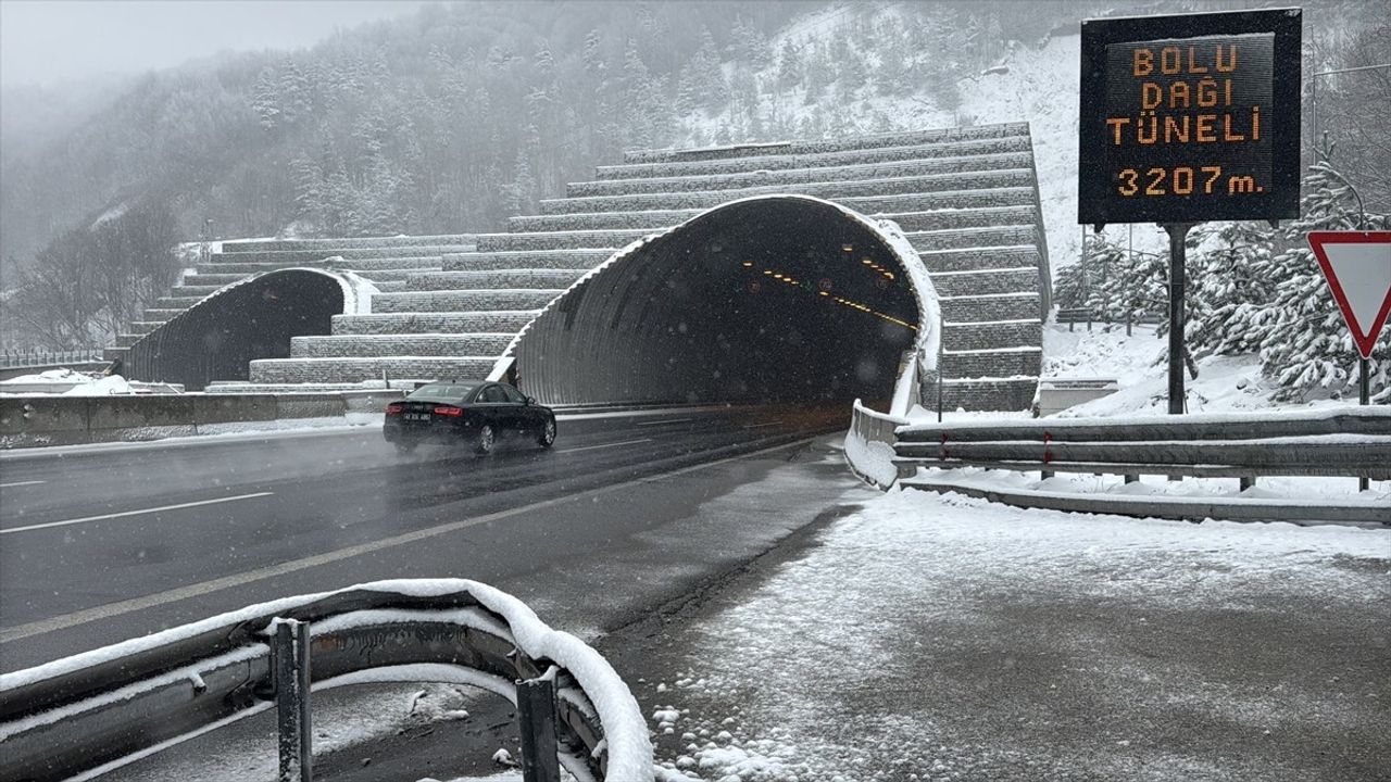 Bolu Dağı'nda Kar ve Sis Etkisi