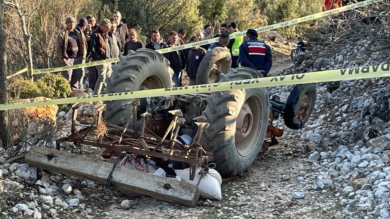 Burdur'da Traktör Kazası: 82 Yaşındaki Sürücü Hayatını Kaybetti