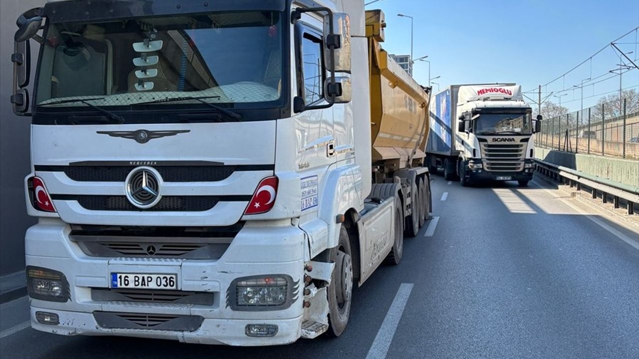 Bursa'da Trafik Kazasında Kestel İlçe Müftüsü Yaralandı